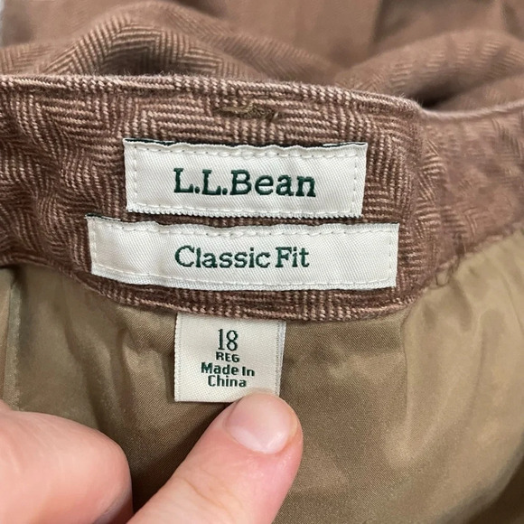 L.L. Bean Women’s Classic Fit Dress Pants in Brown Size 18 - Picture 9 of 9